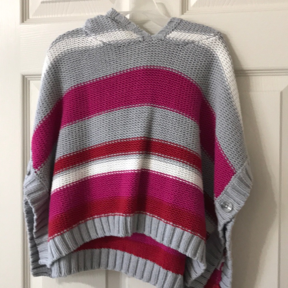 Crazy 8 sweater cape size 5-5